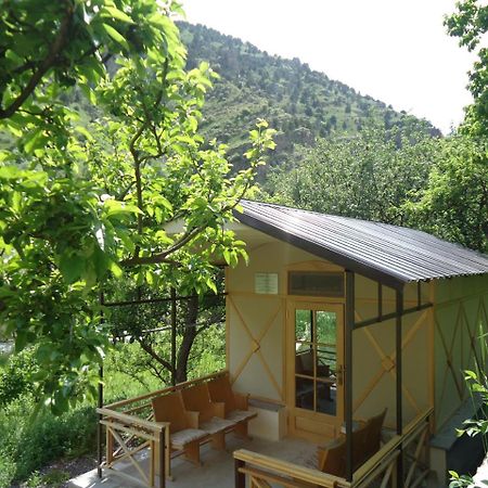 The River House Yeghegis Yekhegis Eksteriør billede